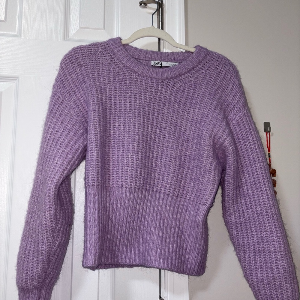 Zara Women's Lilac Crew Neck Sweater
